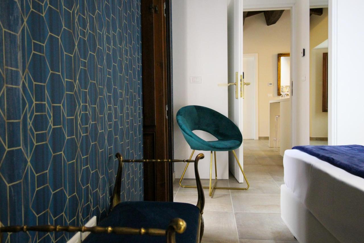 Nel Cuore Dell'Aquila Bnb Exterior foto