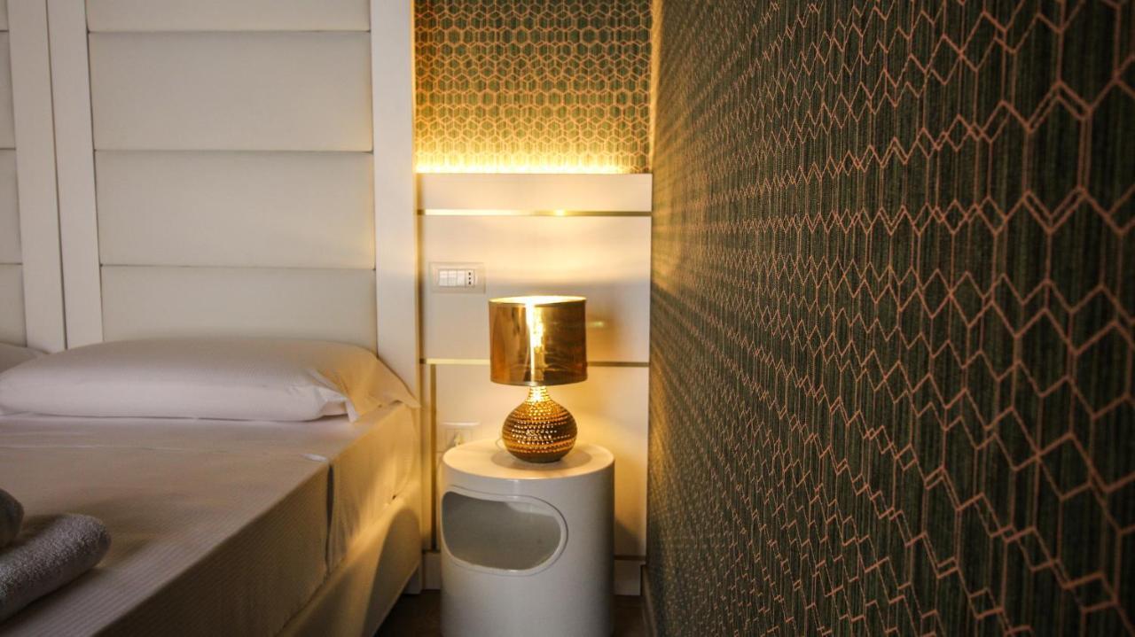 Nel Cuore Dell'Aquila Bnb Exterior foto